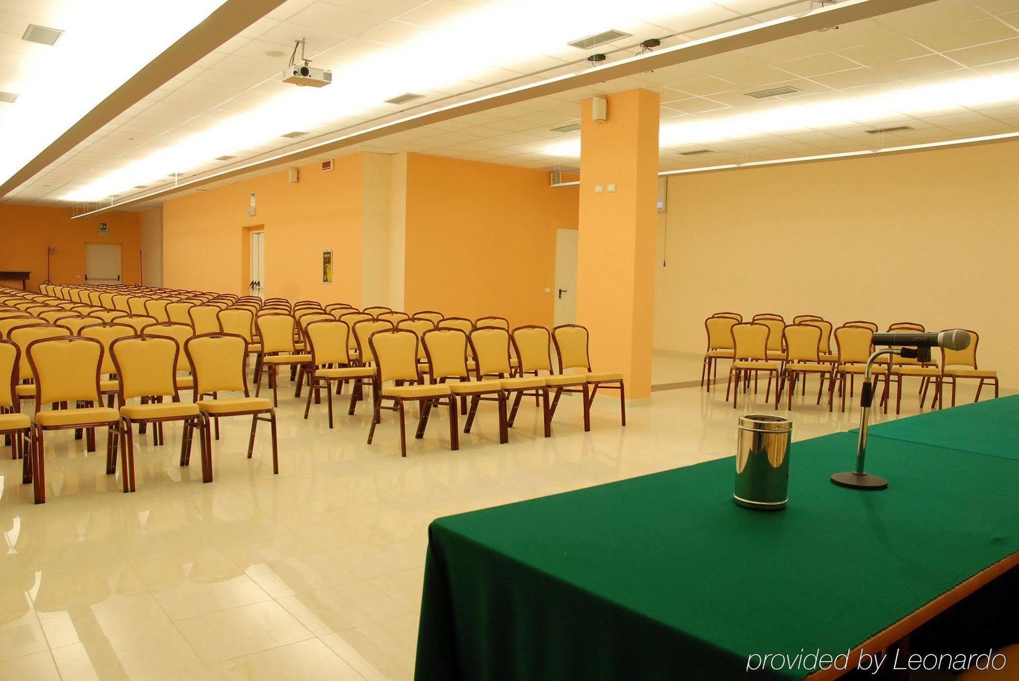 Hotel Villa Mokarta Salemi Бізнес фото